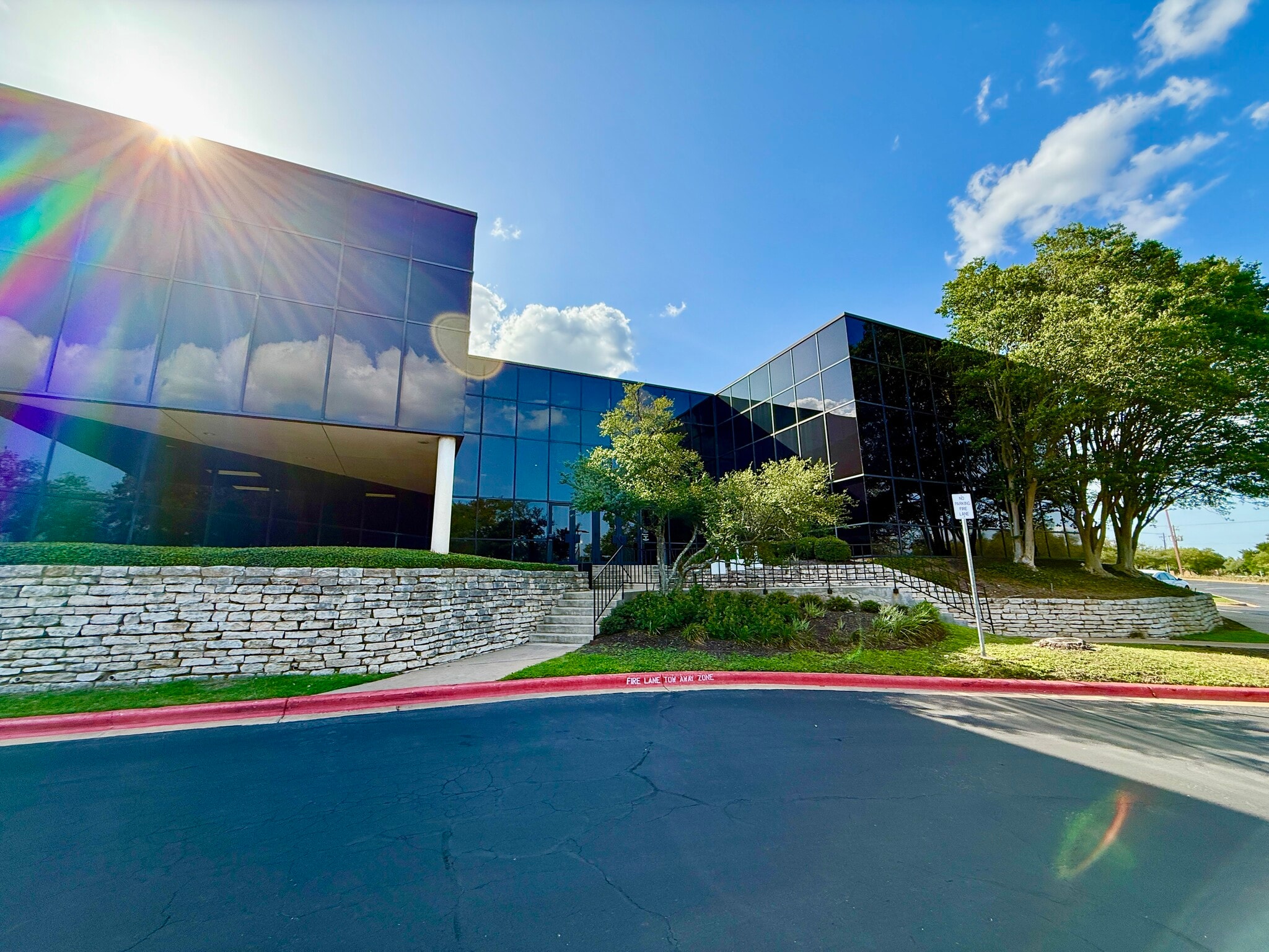 8140 MoPac Expy N, Austin, TX à louer Photo de l’immeuble– Image 1 sur 11