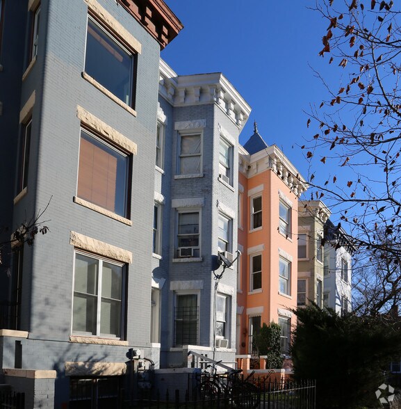 1807 Newton St NW, Washington, DC à vendre - Photo de l’immeuble – Image 3 sur 3