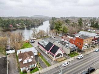 Plus de détails pour 3670 Rue Queen, Rawdon, QC - Local commercial à vendre