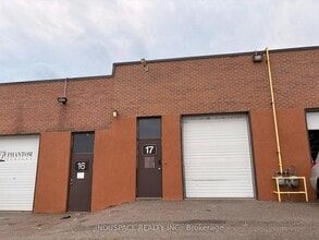 1295 Eglinton Ave, Mississauga, ON à louer Photo intérieure– Image 1 sur 6