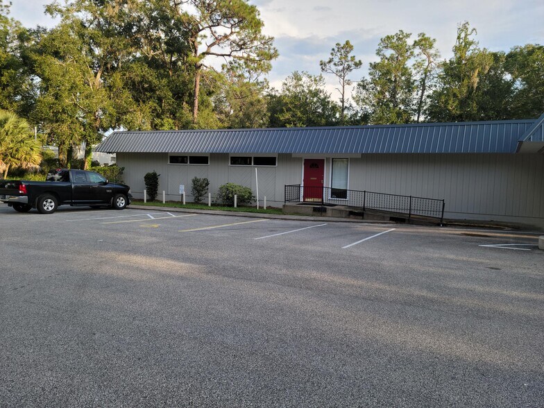 1015 N Stone St, Deland, FL à louer - Autre – Image 3 sur 5