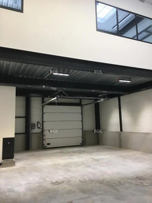 Local d’activités dans Les Pavillons-sous-Bois à louer Photo de l’immeuble– Image 1 sur 10