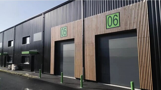 Plus de détails pour Industriel/Logistique à louer