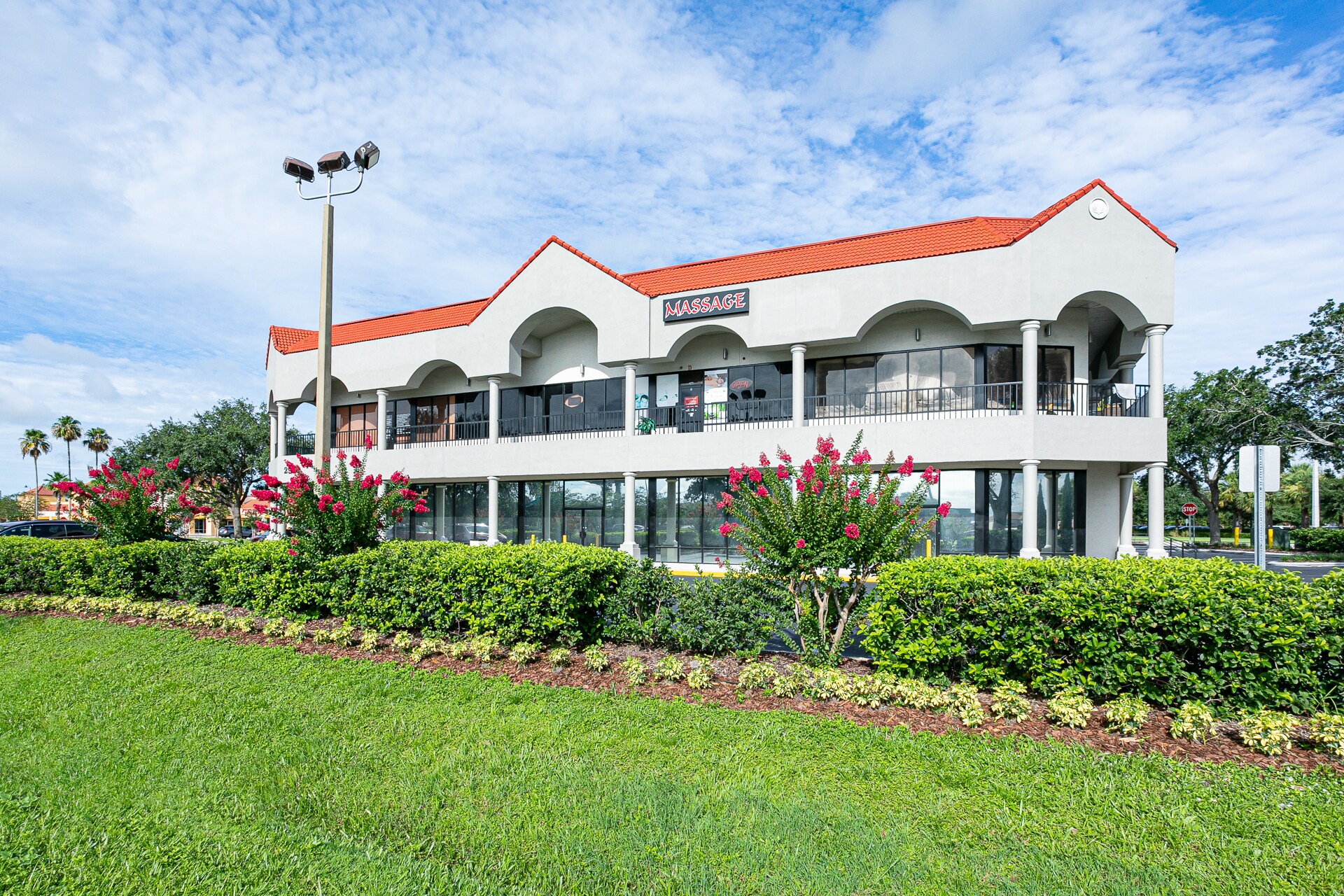 2956-2960 Vineland Rd, Kissimmee, FL à louer Photo principale– Image 1 sur 16