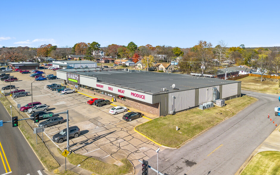 700 W Commercial St, Ozark, AR à vendre - Photo de l’immeuble – Image 3 sur 13