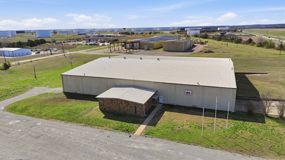 500 E 19th St, Cushing, OK à louer - Photo de l’immeuble – Image 2 sur 9
