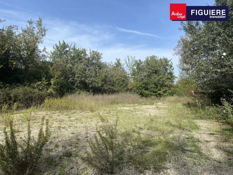 Chemin De Saint-Hilaire, Bouc-Bel-Air à louer - Photo de l’immeuble – Image 1 sur 5