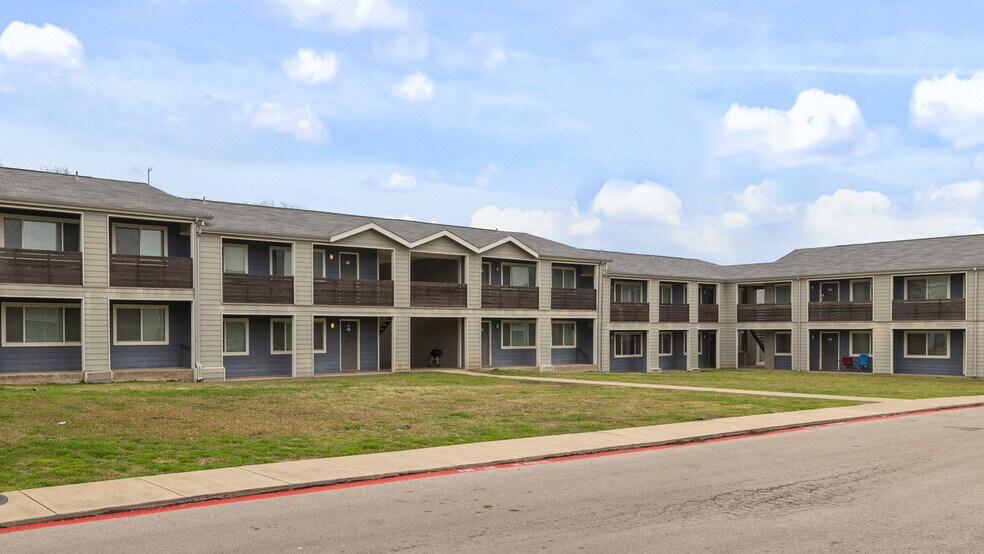 1025 W Wheatland Rd, Dallas, TX à vendre - Photo de l’immeuble – Image 2 sur 8