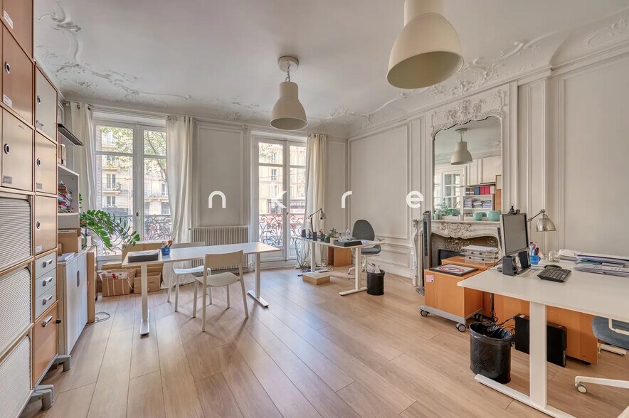 Bureau dans Paris à louer - Photo de l’immeuble – Image 1 sur 12