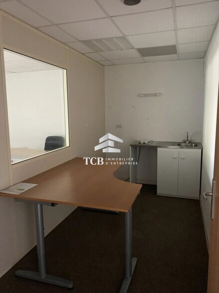 Bureau dans La Chapelle-sur-Erdre à vendre - Photo intérieure – Image 3 sur 3