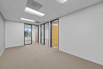 4270 Executive Sq, La Jolla, CA à louer Photo intérieure– Image 1 sur 5