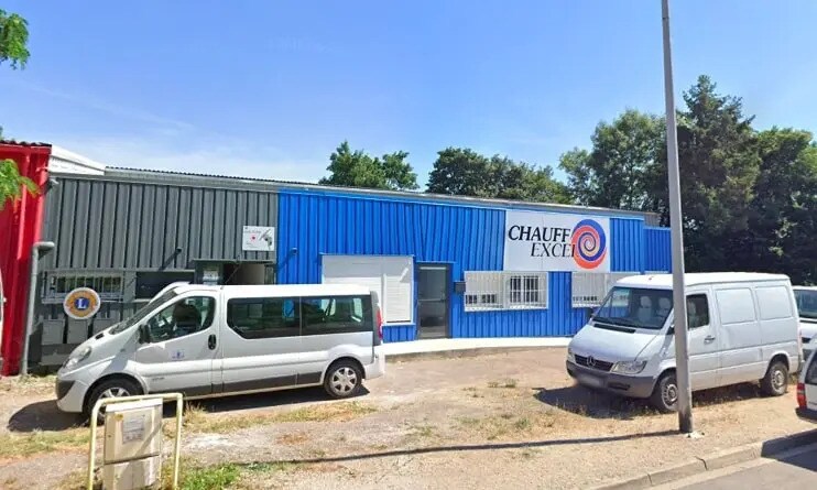 Industriel/Logistique dans Auxerre à louer - Photo de l’immeuble – Image 2 sur 7