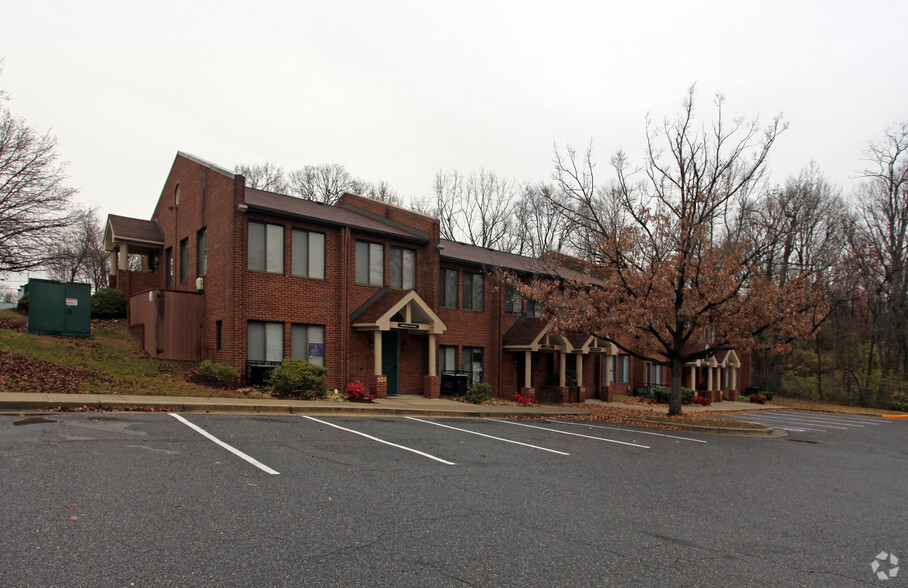 7050 Chesapeake Rd, Landover Hills, MD à louer - Photo de l’immeuble – Image 2 sur 2