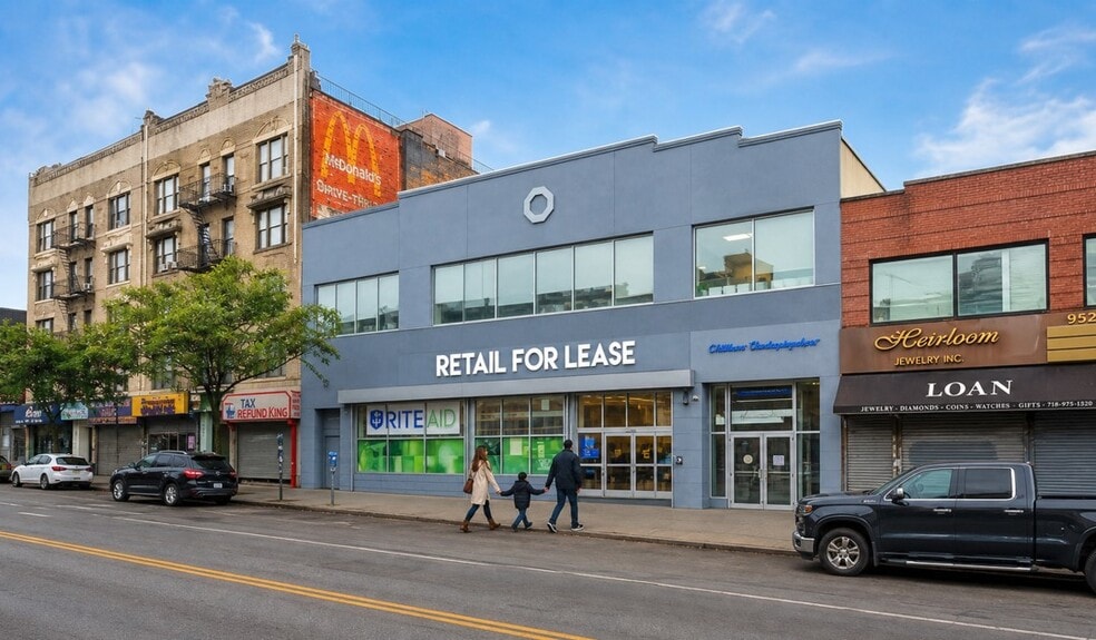 960 Southern Blvd, Bronx, NY à louer - Photo principale – Image 1 sur 4