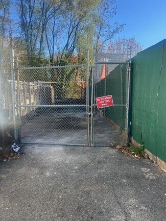 Plus de détails pour 52-31 74th St, Elmhurst, NY - Terrain à louer