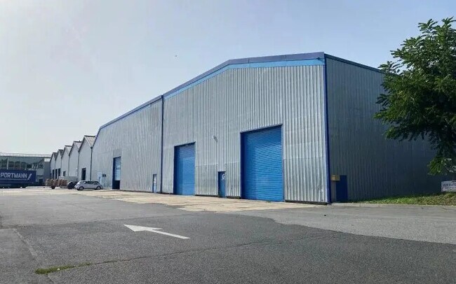 Plus de détails pour Local d'activités, Industriel/Logistique à louer
