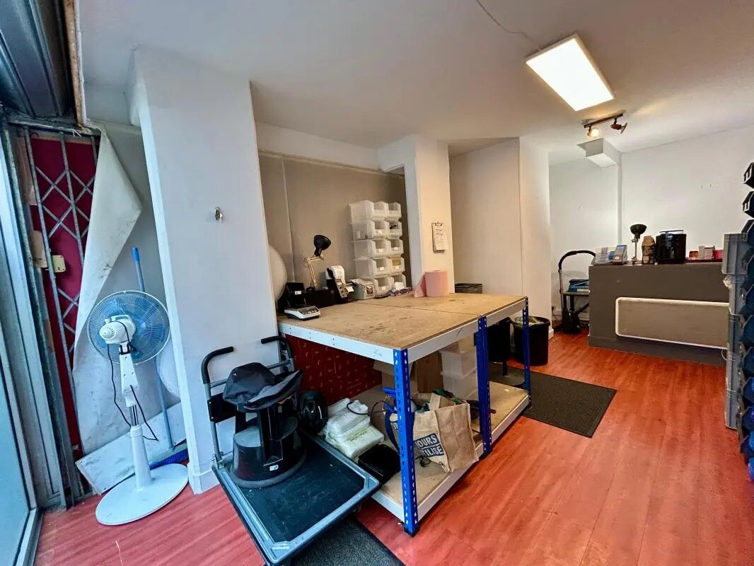 Bureau dans Paris à louer Photo de l’immeuble– Image 1 sur 7