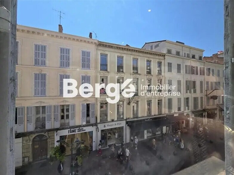 Bureau dans Cannes à louer - Photo de l’immeuble – Image 3 sur 6