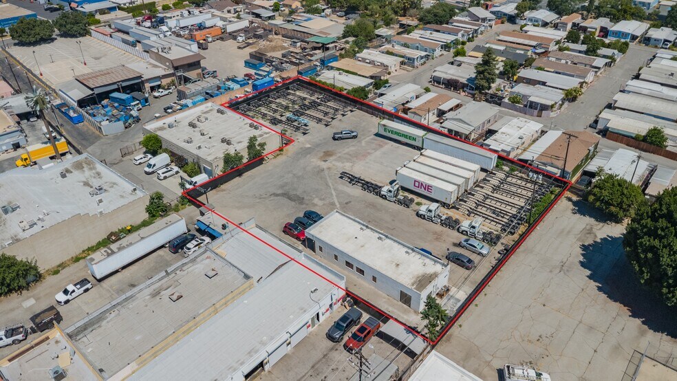 18117-18119 E Valley Blvd, La Puente, CA à louer - Aérien – Image 1 sur 19