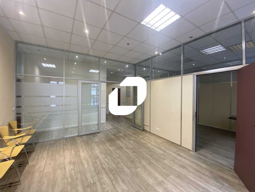Bureau dans Lyon à louer Photo intérieure– Image 1 sur 12
