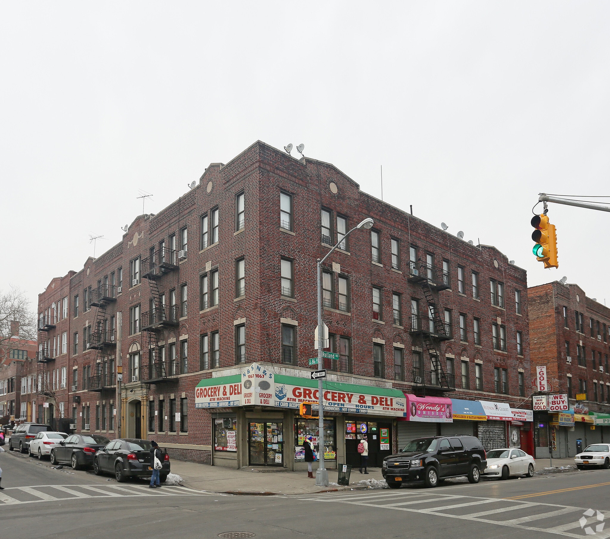 1075 Rutland Rd, Brooklyn, NY à louer Photo principale– Image 1 sur 6