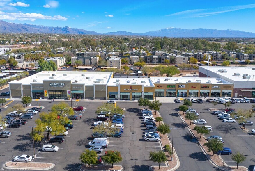 N 1st Ave, Tucson, AZ à louer - Photo principale – Image 1 sur 6