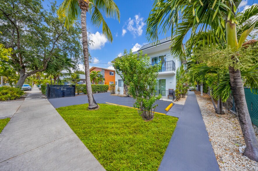 1021 NW 5th St, Miami, FL à vendre - Photo de l’immeuble – Image 3 sur 30