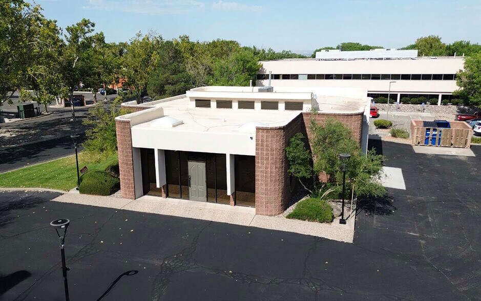 10421 Montgomery Parkway Loop NE, Albuquerque, NM à louer - Photo de l’immeuble – Image 2 sur 23