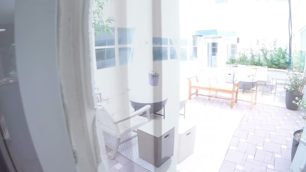 804 NW 21st Ter, Miami, FL à louer - Vidéo sur l’annonce professionnelle – Image 2 sur 9