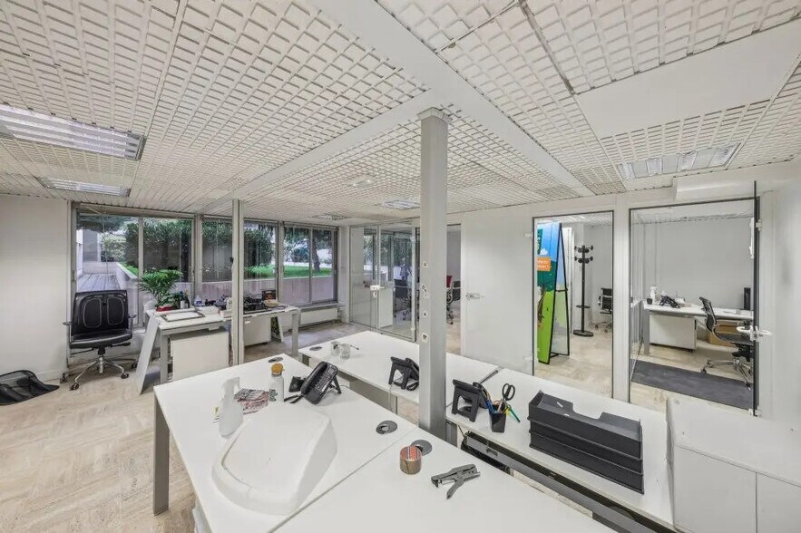 Bureau dans Paris à louer - Photo de l’immeuble – Image 2 sur 9