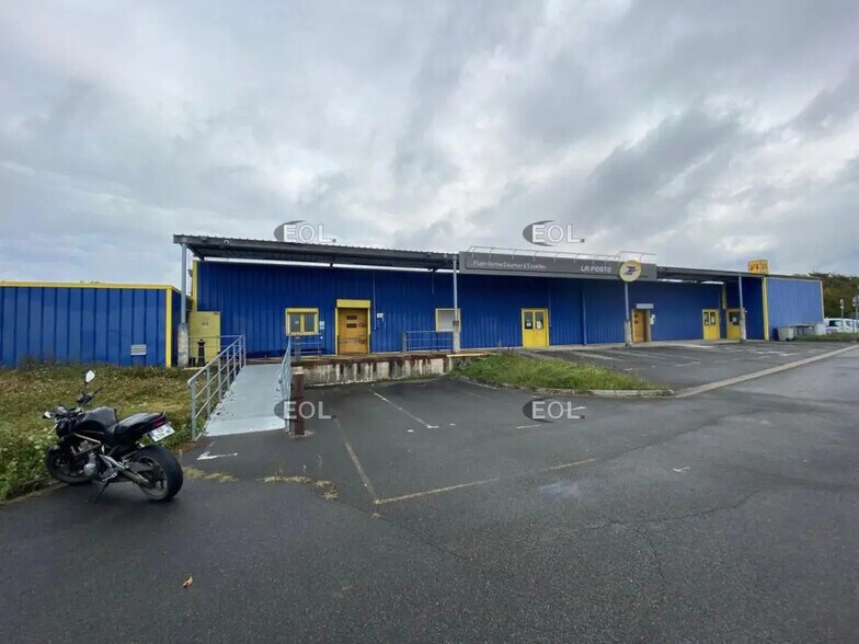 Local d'activités dans Moret-Loing-et-Orvanne à vendre - Photo de l’immeuble – Image 3 sur 14