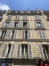 50 Rue De Ponthieu, Paris à louer Photo de l’immeuble– Image 1 sur 6