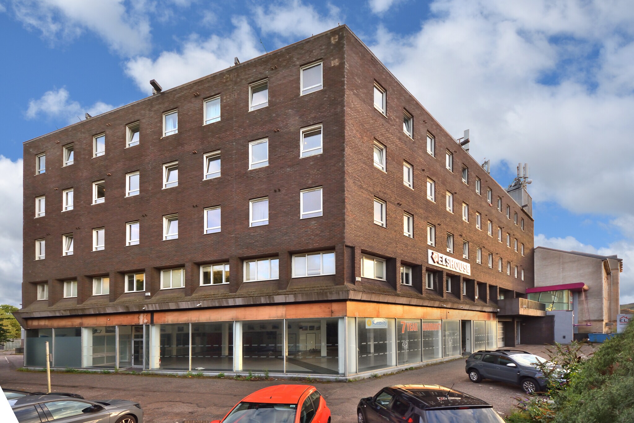 553 Gorgie Rd, Edinburgh à louer Photo de l’immeuble– Image 1 sur 8