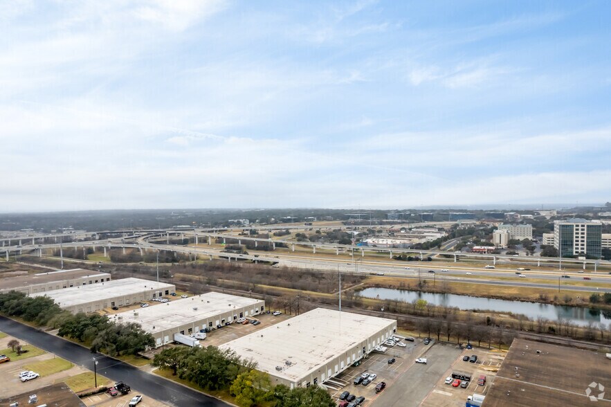 9516 Neils Thompson Dr, Austin, TX à louer - Aérien – Image 3 sur 6