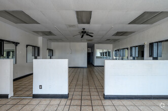 6299 Granbury Rd, Fort Worth, TX à louer Photo intérieure– Image 2 sur 6