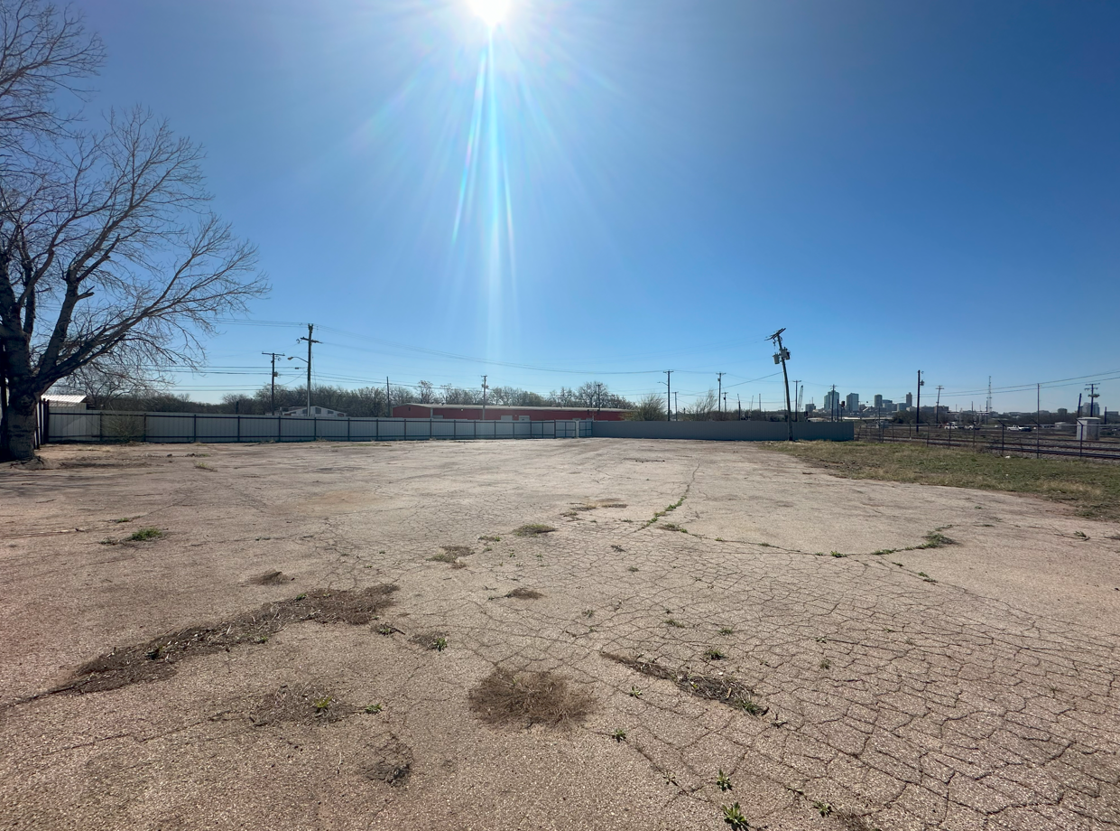 2335 Decatur Ave, Fort Worth, TX à vendre Photo de l’immeuble– Image 1 sur 7