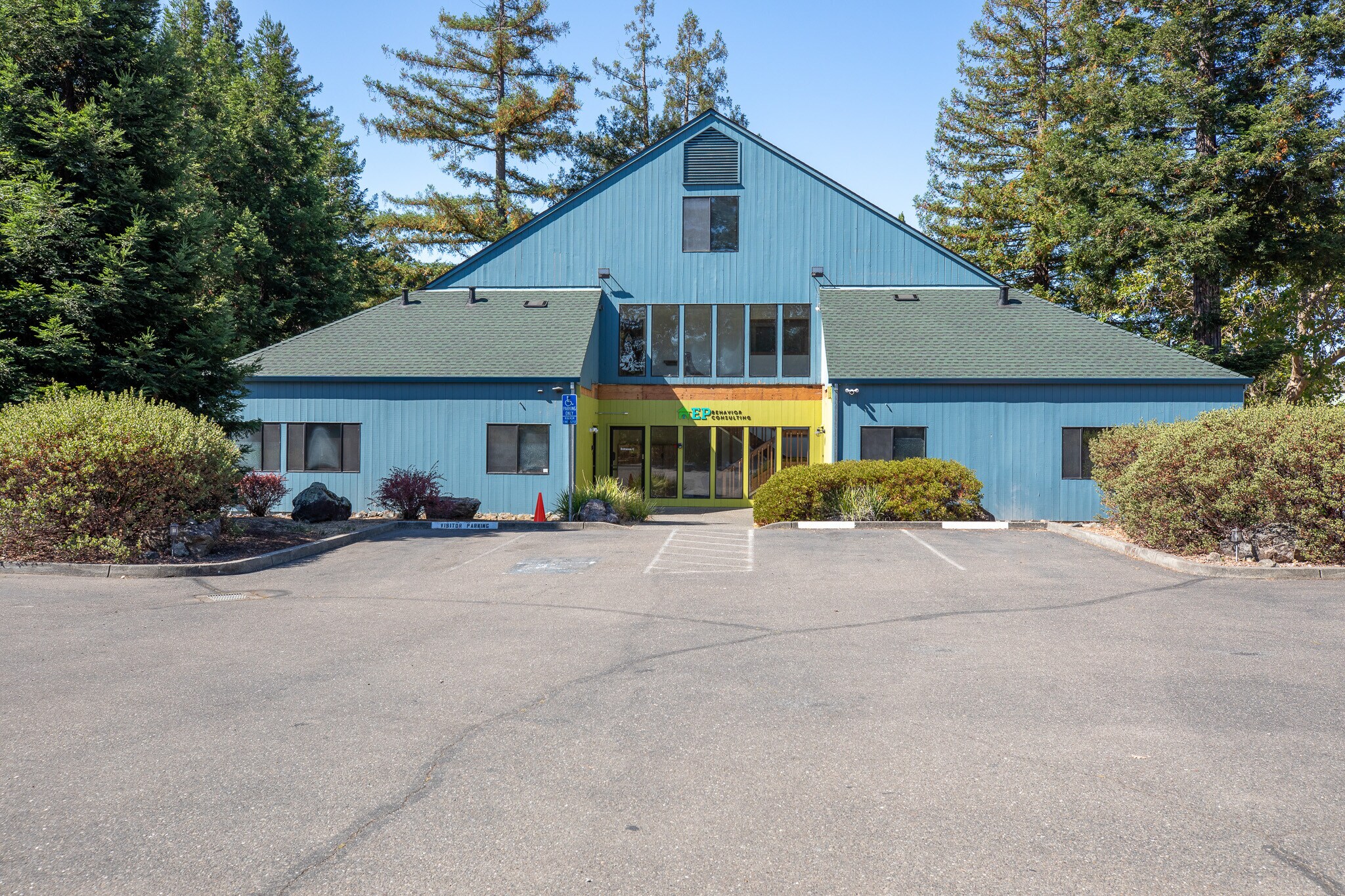 101 Wikiup Dr, Santa Rosa, CA à vendre Photo de l’immeuble– Image 1 sur 56