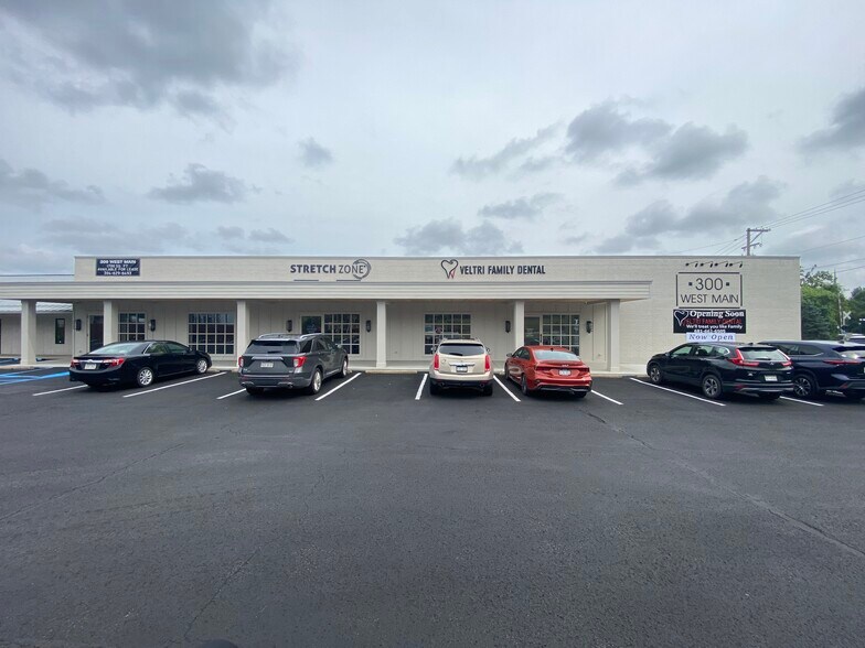 300 W Main St, Bridgeport, WV à louer - Photo de l’immeuble – Image 1 sur 6