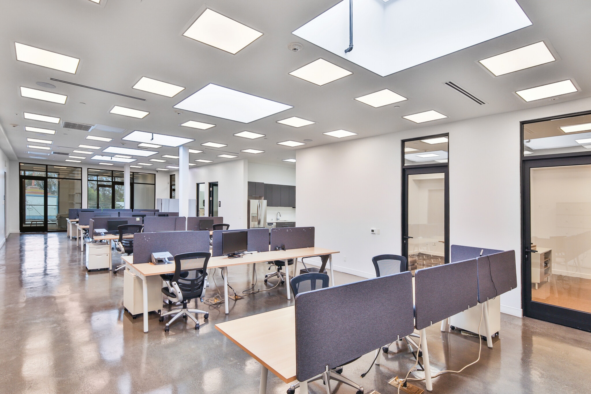 5242 W Adams Blvd, Los Angeles, CA à louer Photo intérieure– Image 1 sur 5