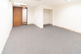 1020 Milwaukee Ave, Deerfield, IL à louer Photo intérieure– Image 2 sur 4