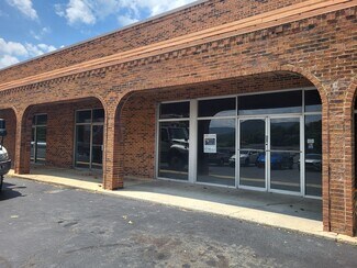Plus de détails pour 945 N Main St, Marion, VA - Local commercial à louer
