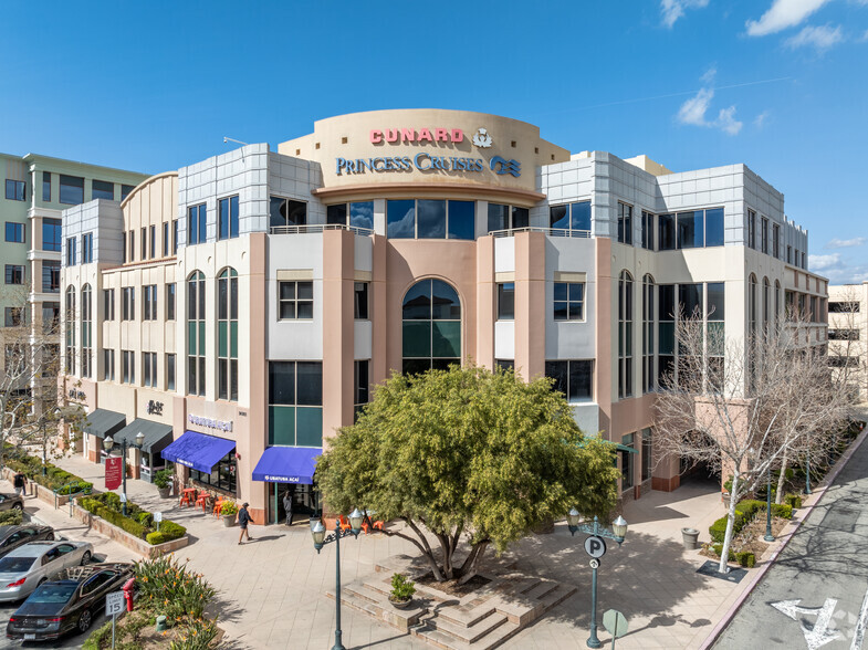 24303 Town Center Dr, Valencia, CA à vendre - Photo principale – Image 1 sur 8
