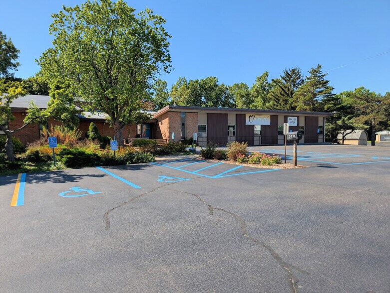 2474 S Ballenger Hwy, Flint, MI à louer - Photo de l’immeuble – Image 3 sur 9