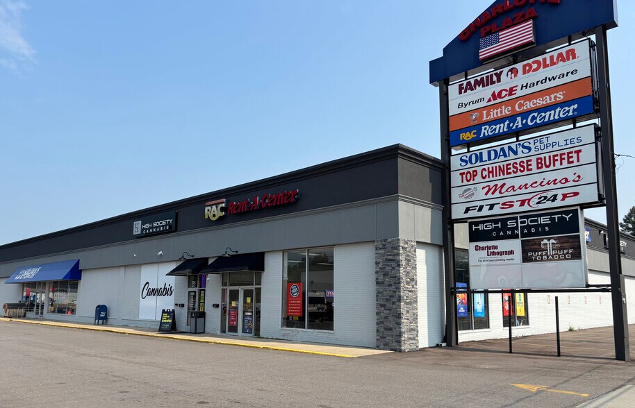 515 Lansing St, Charlotte, MI à louer - Photo de l’immeuble – Image 2 sur 10