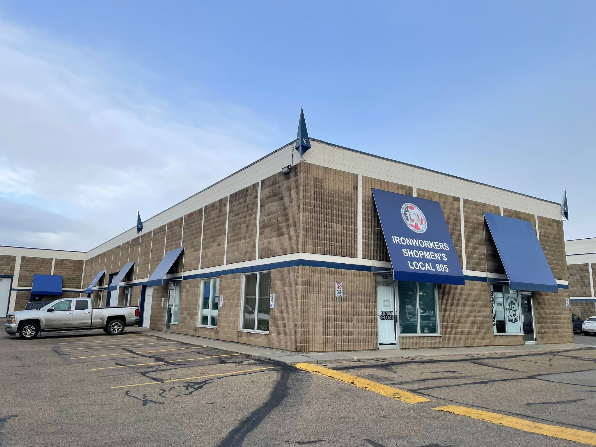 25 Chisholm Ave, St. Albert, AB à louer Photo de l’immeuble– Image 1 sur 8