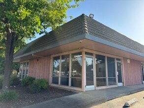 2950 Beacon Blvd, West Sacramento, CA à louer Photo de l’immeuble– Image 2 sur 4