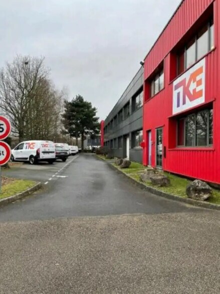 Bureau dans Marcq-en-Baroeul à louer - Photo de l’immeuble – Image 2 sur 11