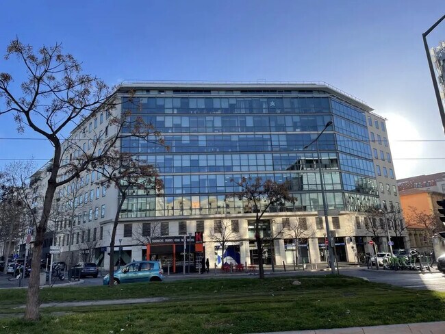 Plus de détails pour Bureau à louer