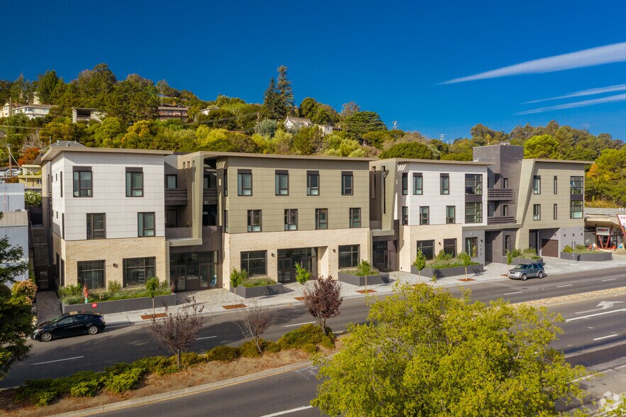 600 El Camino Real, Belmont, CA à louer - Photo de l’immeuble – Image 3 sur 4