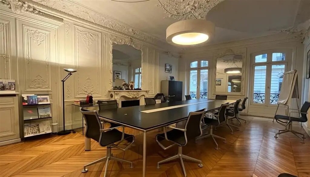 Bureau dans Paris à louer Photo de l’immeuble– Image 1 sur 8